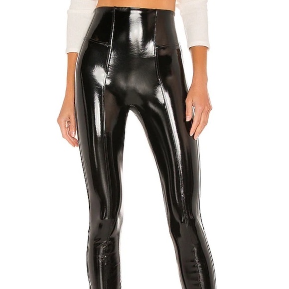 REVOLVE Pants - NWT Spanx faux patent leather leggings Black size Xs Petite